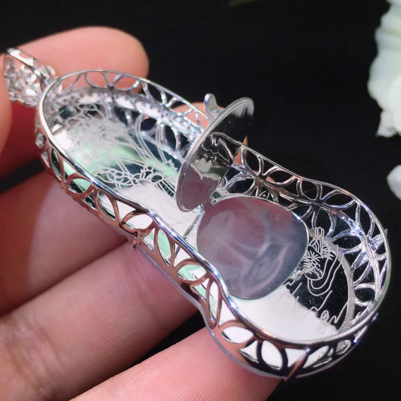 Xiangyan Ice Type Jadeite Necklaces Unisex-5