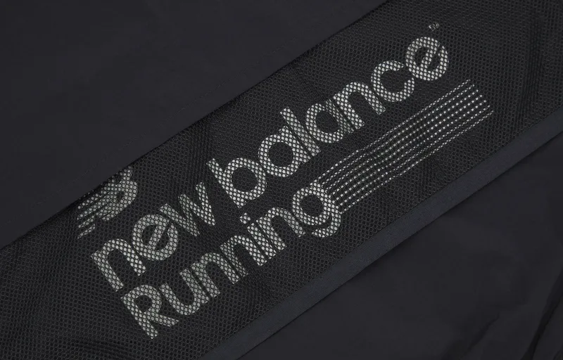 New Balance FW24 Jacket Unisex Black-2