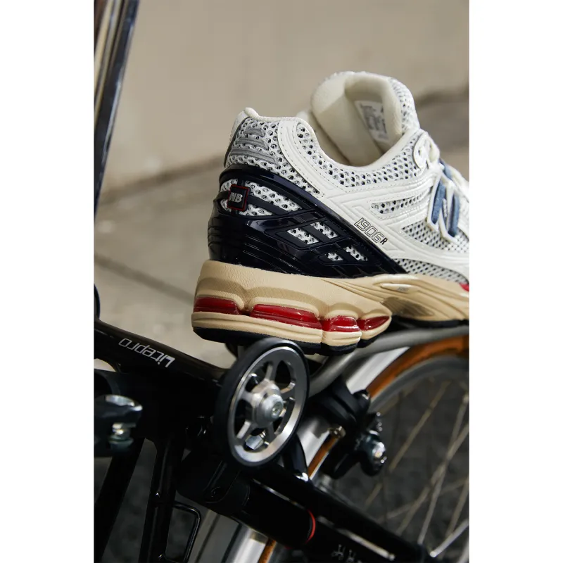 New Balance 1906R Sea Salt Eclipse True Red-5