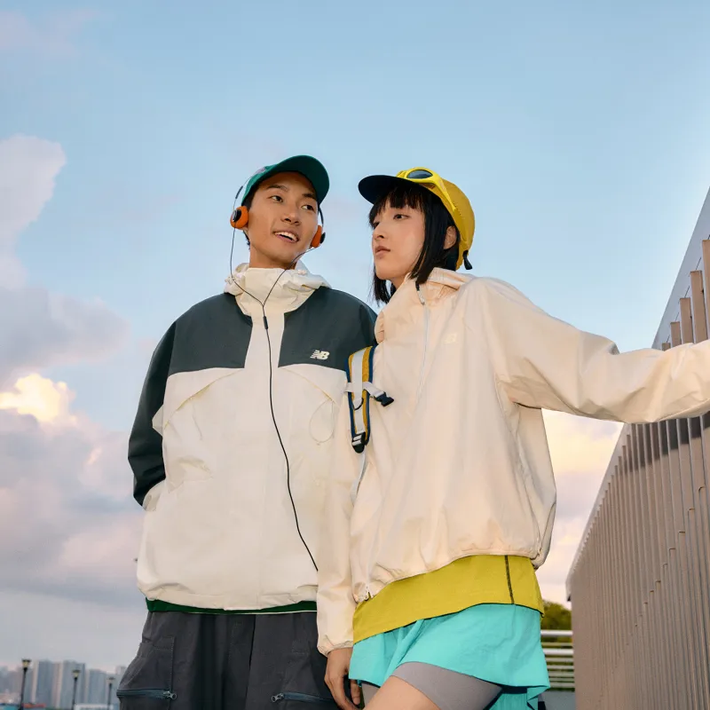 New Balance Jackets & Coats Unisex Black White-14