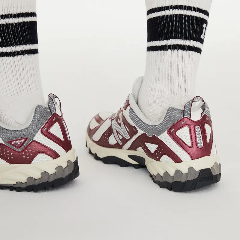New Balance 610 Crimson-9