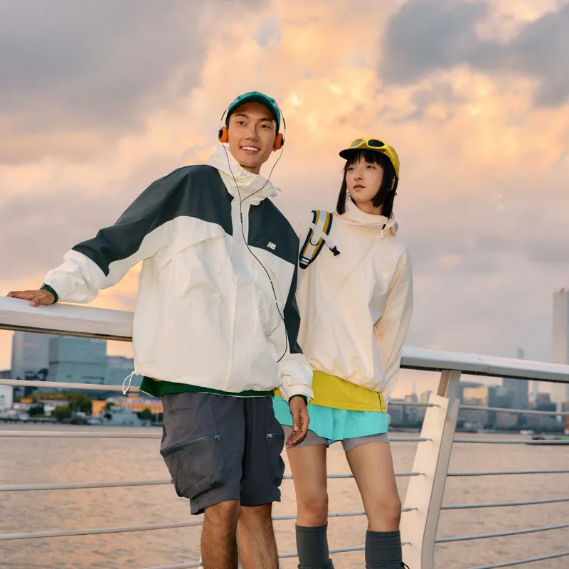 New Balance Jackets & Coats Unisex Black White-12