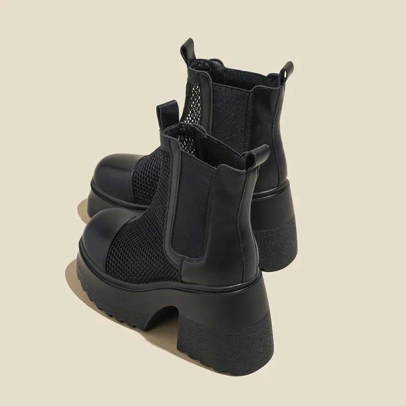 A Poinsettia Princess Ankle Boots Women's-9