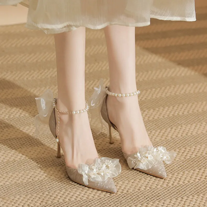 A Poinsettia Princess High Heels Women's-9