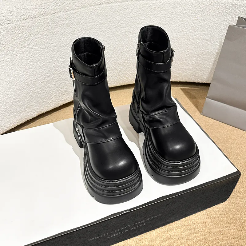 A Poinsettia Princess Ankle Boots Women's-1