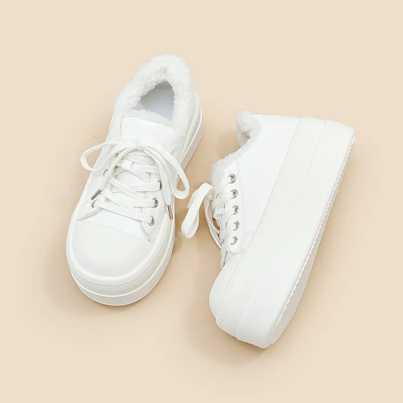 A Poinsettia Princess Skateboard Shoes Women's-11