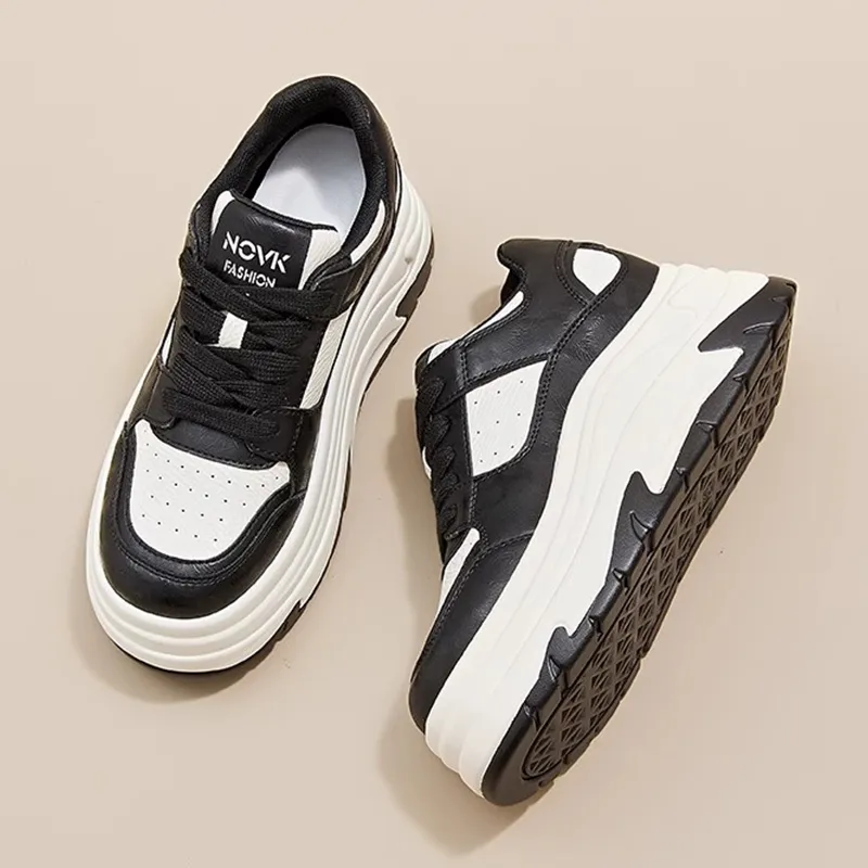 A Poinsettia Princess Slip Resistant Low Top Skateboard Shoes Women's-5