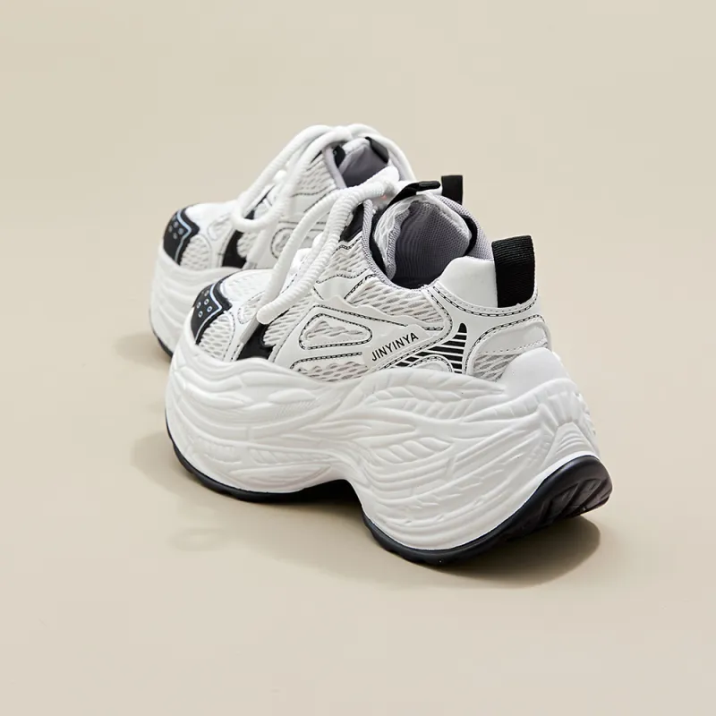 A Poinsettia Princess Low-Top Chunky Sneakers Women's-6