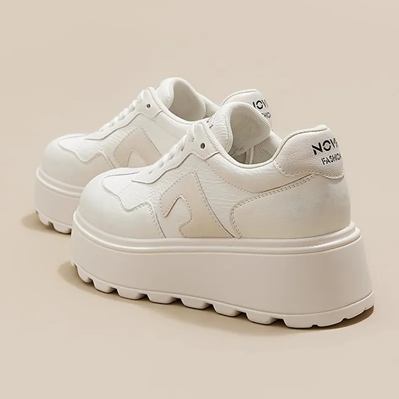A Poinsettia Princess Skateboard Shoes Women's-9