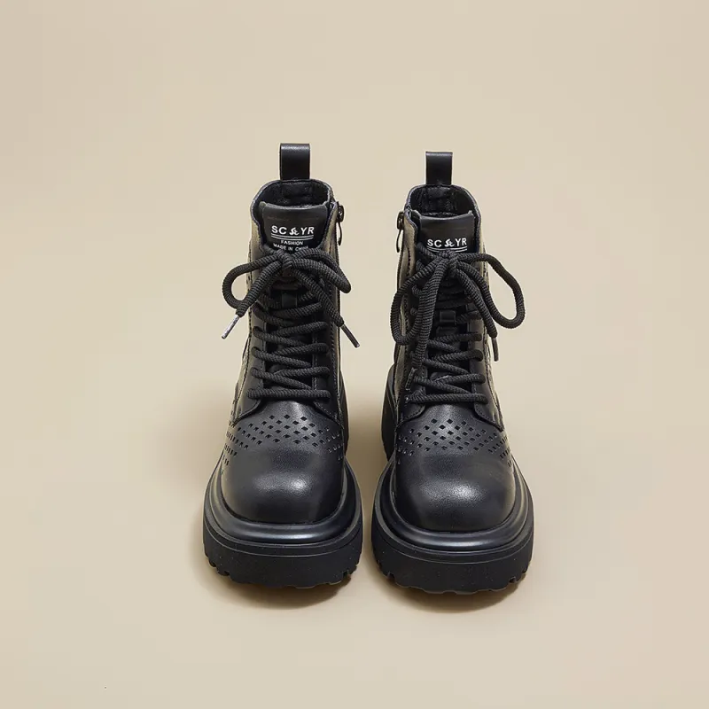 A Poinsettia Princess Ankle Boots Women's-9