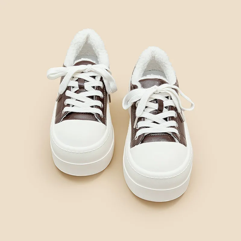 A Poinsettia Princess Skateboard Shoes Women's-6