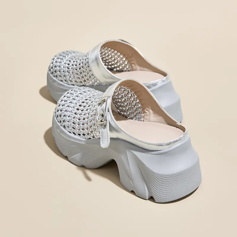 A Poinsettia Princess Closed Toe Slippers Women's-7