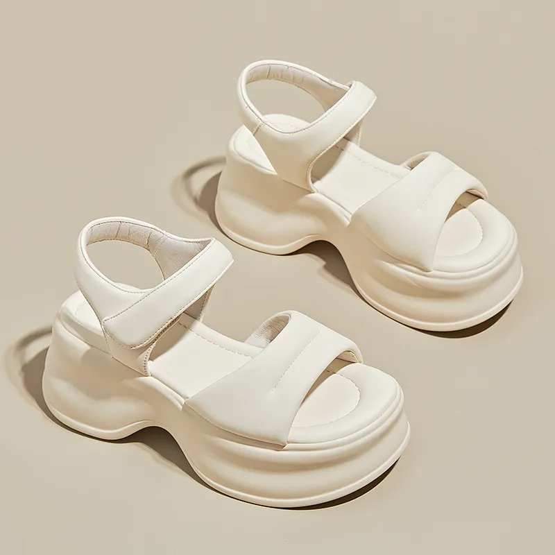 A Poinsettia Princess One Strap Sandals Women's-8