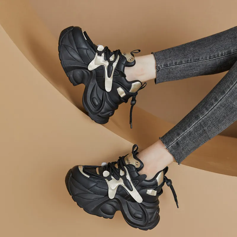 A Poinsettia Princess Low Top Chunky Sneakers Women's-10