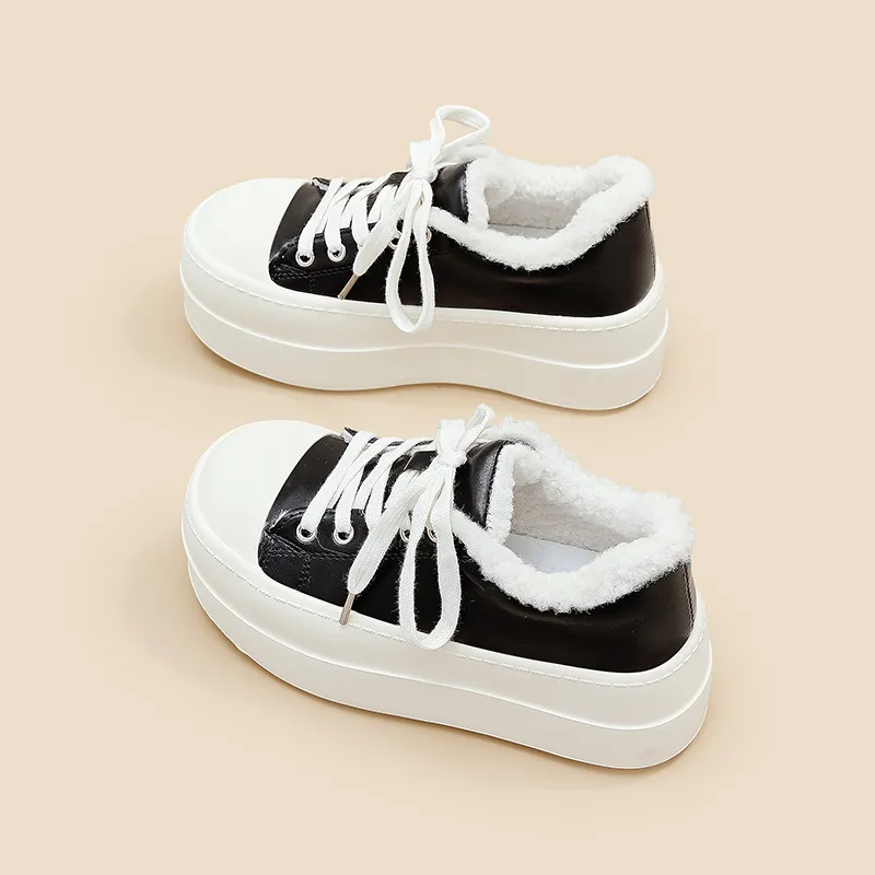 A Poinsettia Princess Skateboard Shoes Women's-2