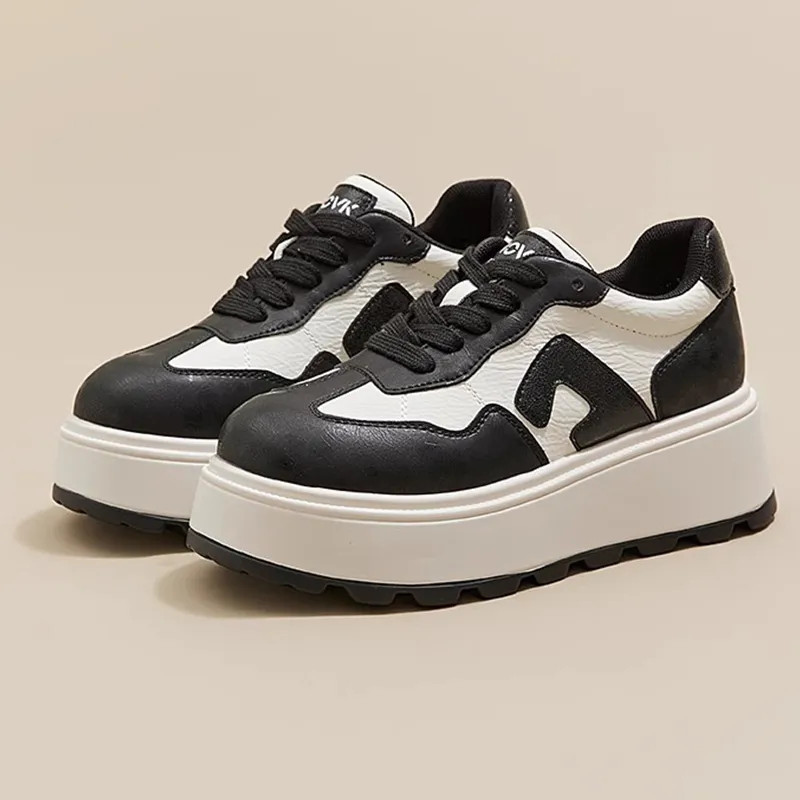 A Poinsettia Princess Skateboard Shoes Women's-12