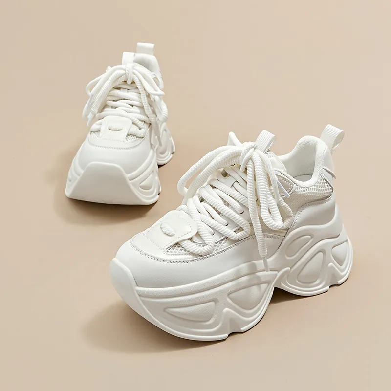 A Poinsettia Princess Low Top Chunky Sneakers Women's-7