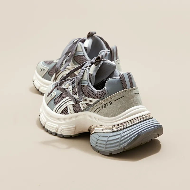A Poinsettia Princess Low Top Chunky Sneakers Women's-1