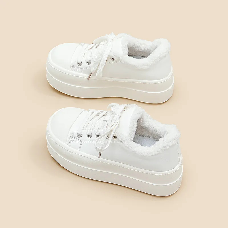 A Poinsettia Princess Skateboard Shoes Women's-12