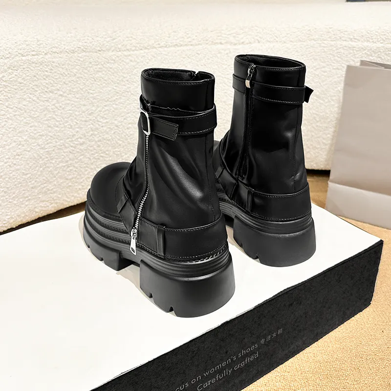 A Poinsettia Princess Ankle Boots Women's-3