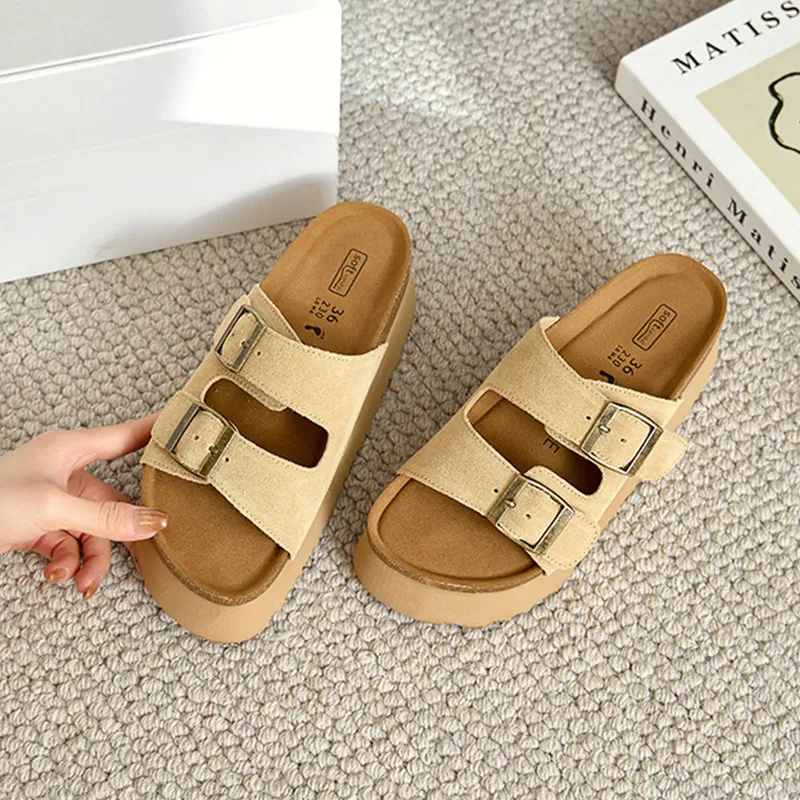 A Poinsettia Princess Slide Slippers Women's Light Khaki-1