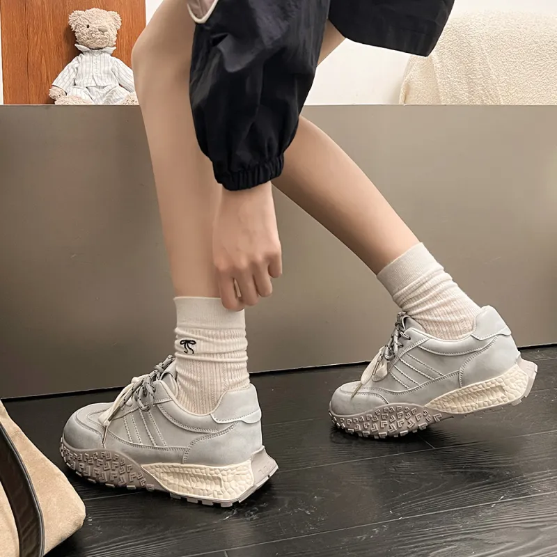 A Poinsettia Princess Low Top Chunky Sneakers Women's-9