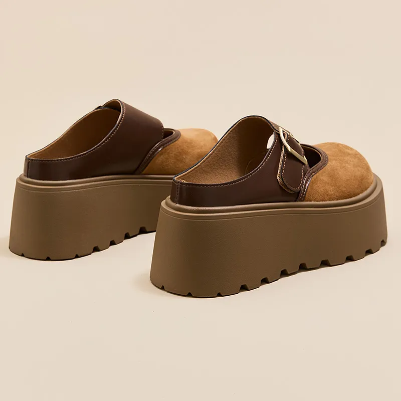 A Poinsettia Princess Closed Toe Slippers Women's Brown-3