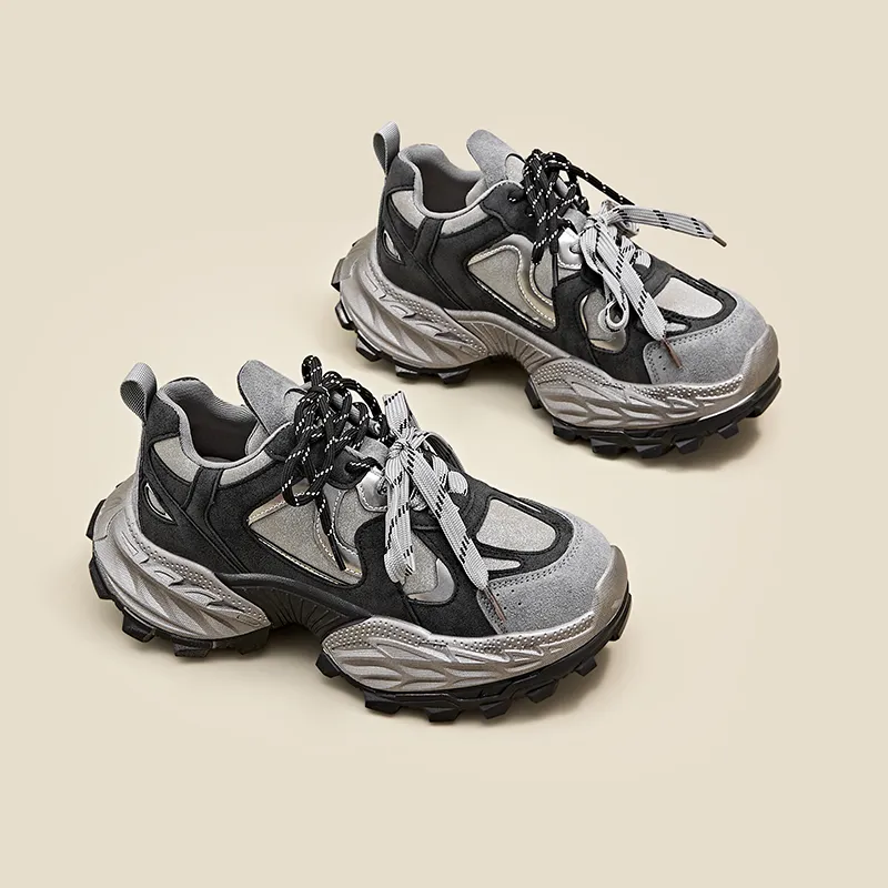 A Poinsettia Princess Chunky Sneakers Women's-8