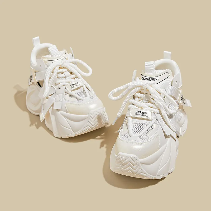 A Poinsettia Princess Chunky Sneakers Women's-2