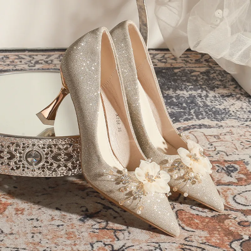 A Poinsettia Princess High Heels Women's Champagne-4