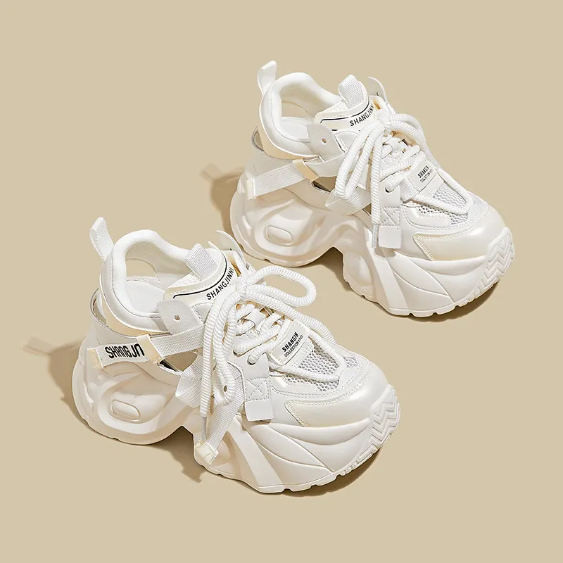 A Poinsettia Princess Chunky Sneakers Women's-3