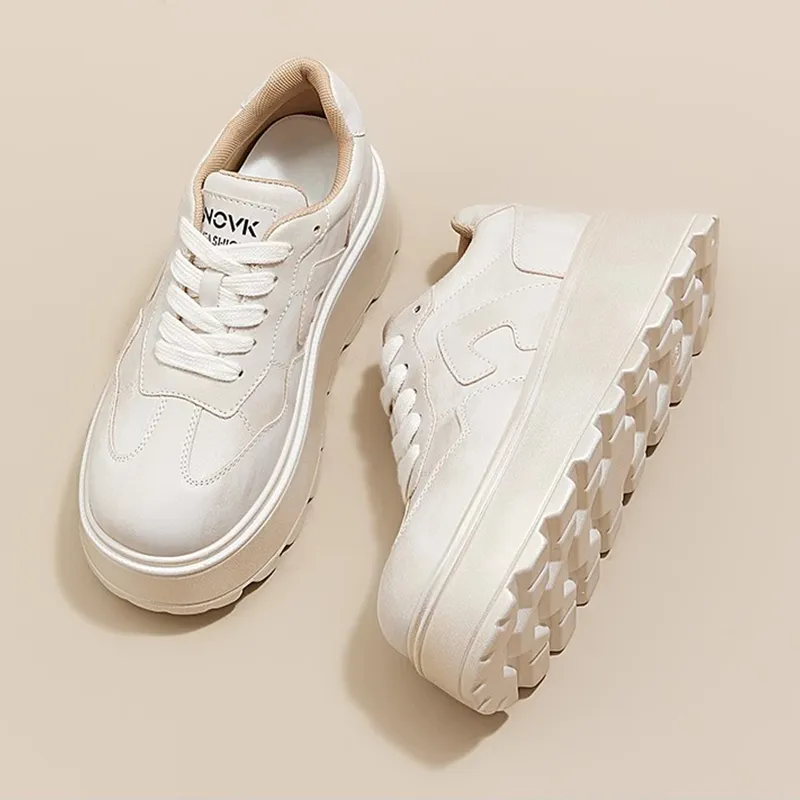 A Poinsettia Princess Skateboard Shoes Women's-4