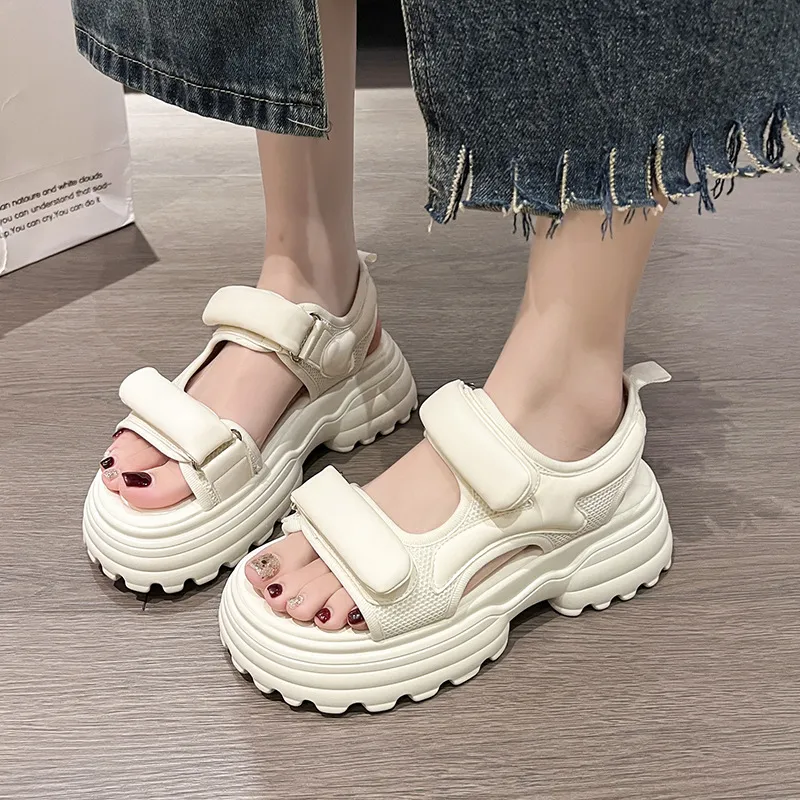 A Poinsettia Princess One Strap Sandals Women's-6