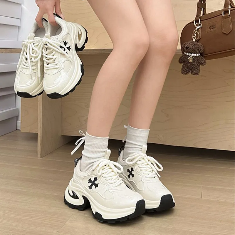 A Poinsettia Princess Chunky Sneakers Women's-1