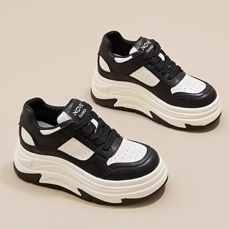 A Poinsettia Princess Slip Resistant Low Top Skateboard Shoes Women's-8