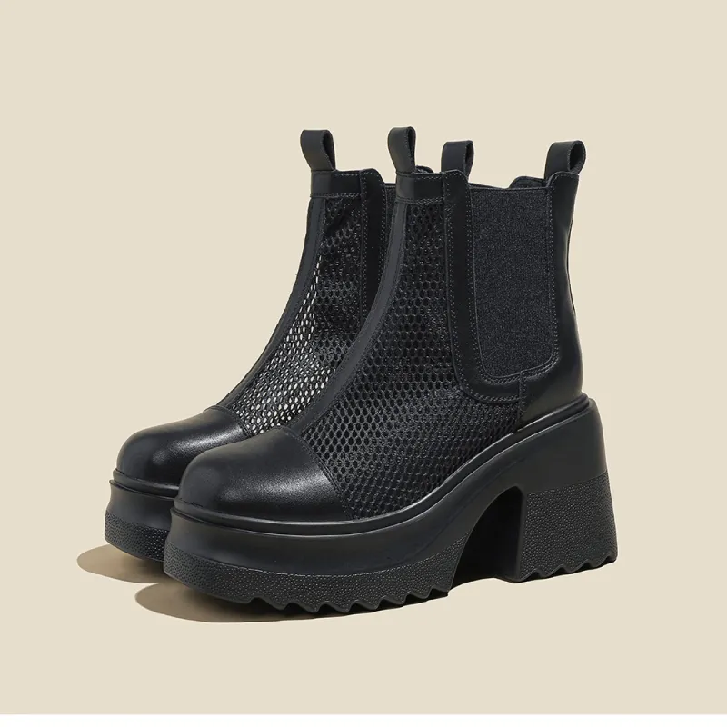 A Poinsettia Princess Ankle Boots Women's-8