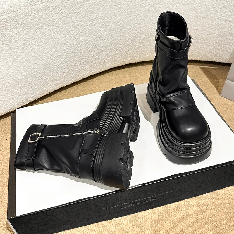A Poinsettia Princess Ankle Boots Women's-2