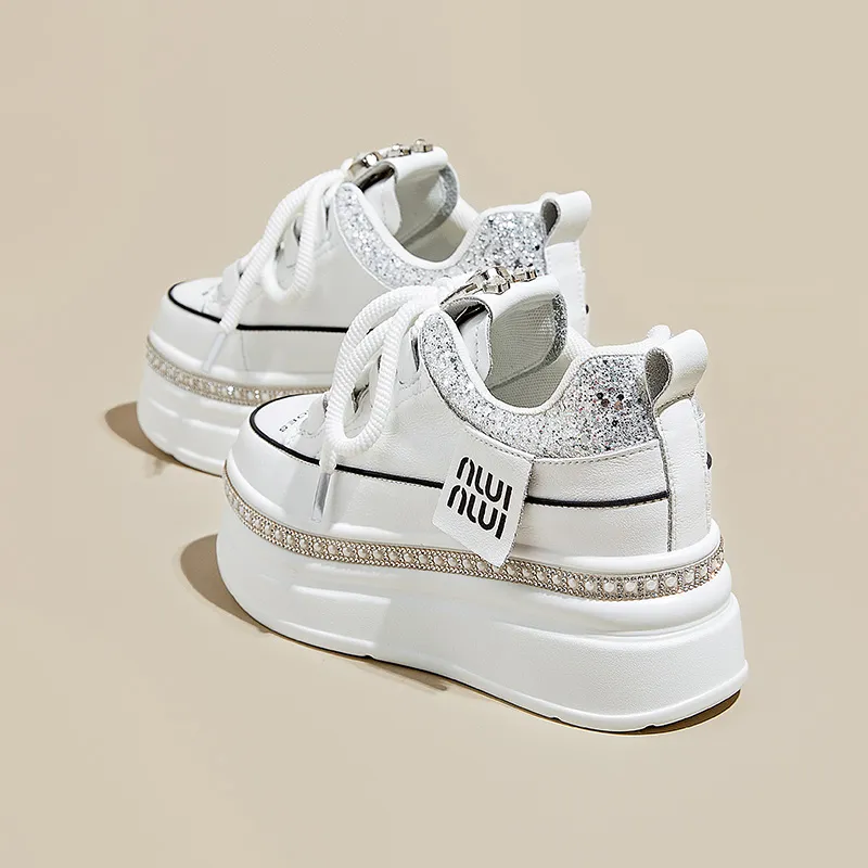 A Poinsettia Princess Skateboard Shoes Women's-8