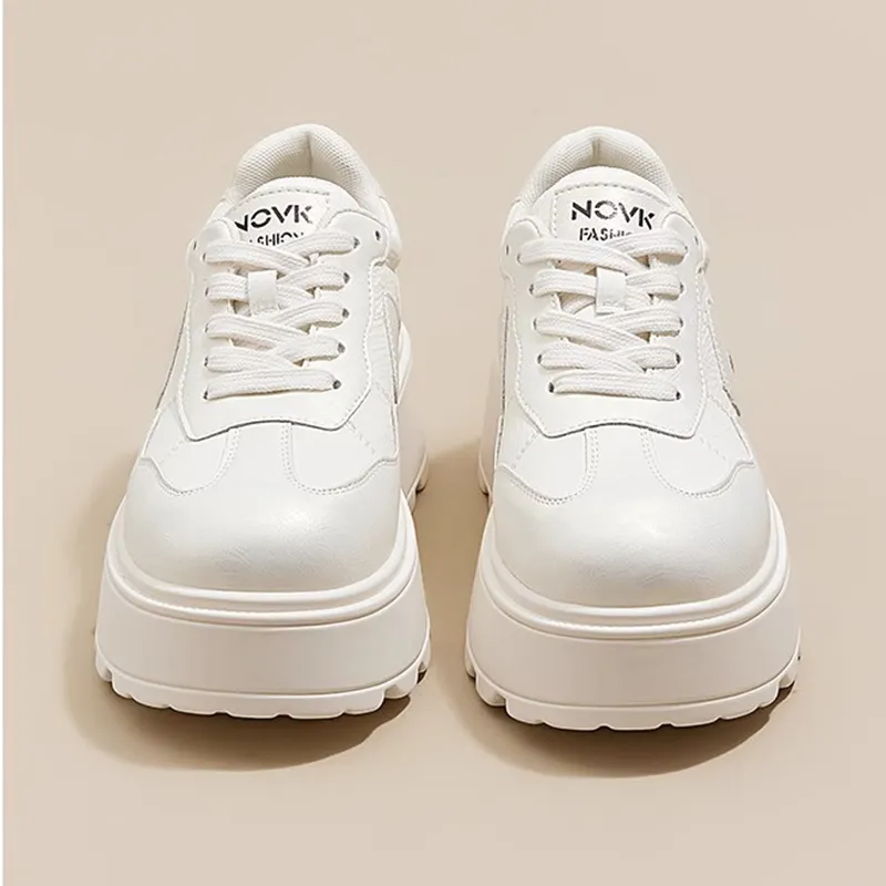 A Poinsettia Princess Skateboard Shoes Women's-6