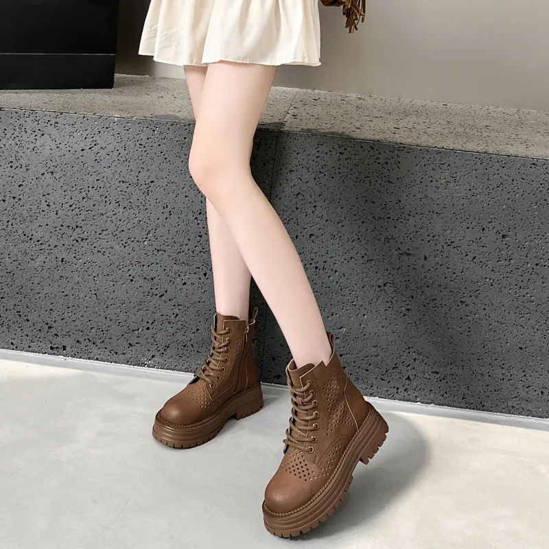 A Poinsettia Princess Ankle Boots Women's-33