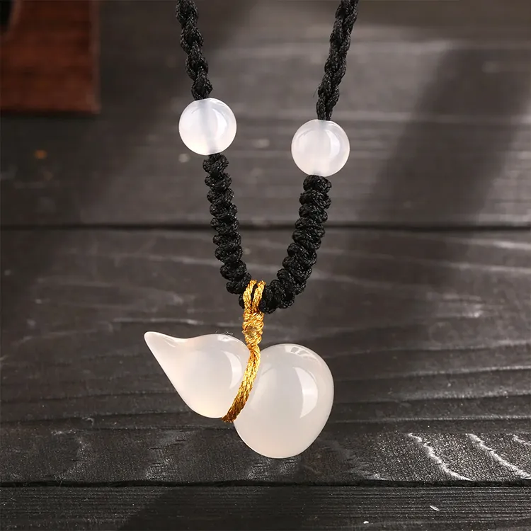 CHINA GOLD Chalcedony Necklaces Unisex-2