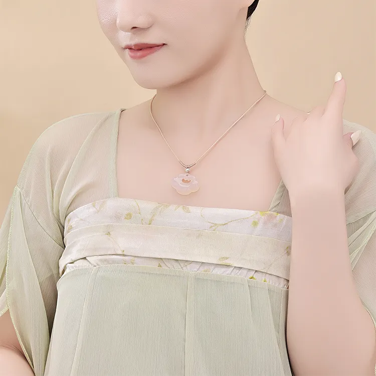 CHINA GOLD Chalcedony Necklaces Unisex-2