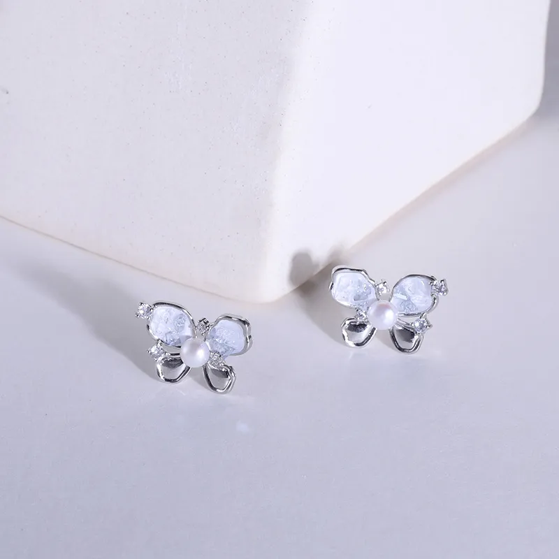 IDOKAWA Freshwater Pearl Stud Earrings Women's Blue White-3