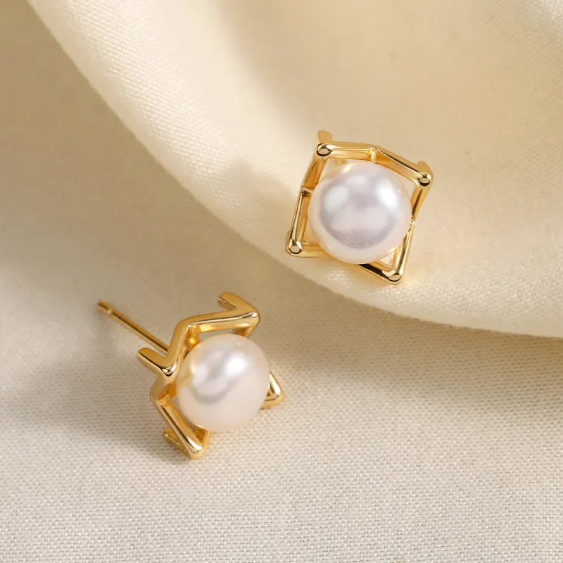 IDOKAWA Freshwater Pearl Stud Earrings Women's White Gold-1