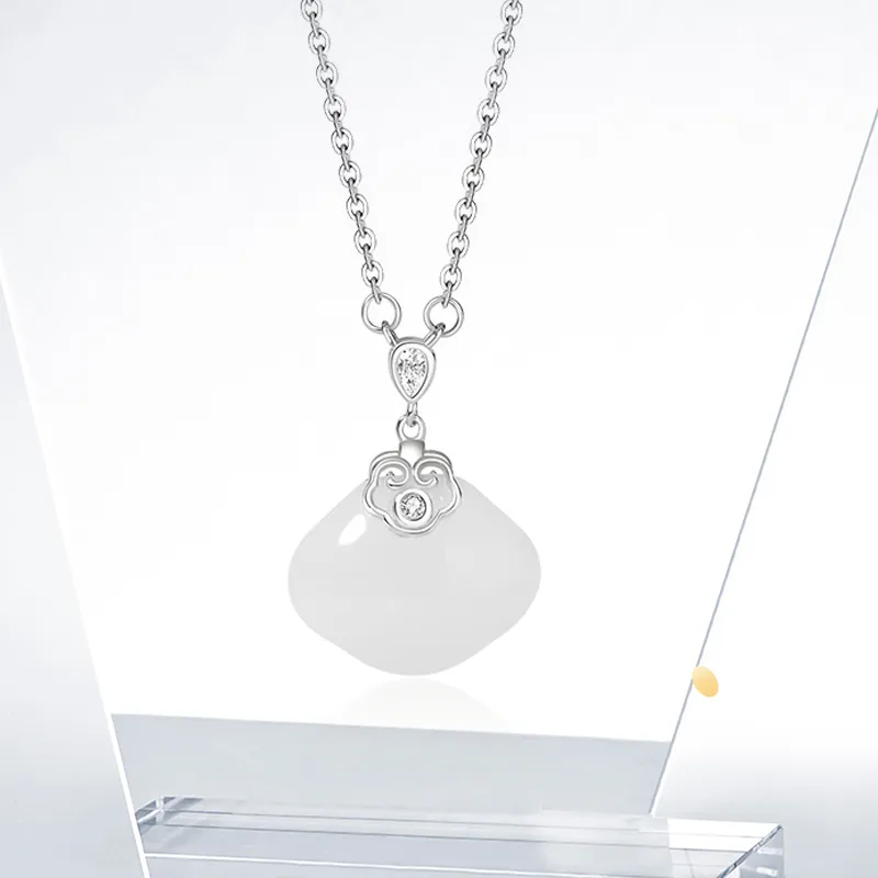 GIFU Serpentine Jade Necklaces Women's-1