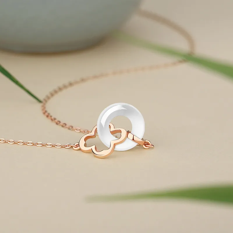 GIFU Chalcedony Jade Necklaces Women's-1