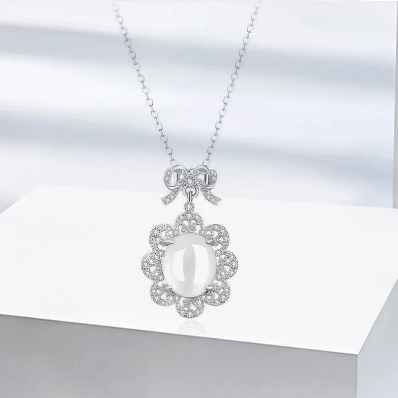 GIFU Chalcedony Jade Necklaces Women's-3