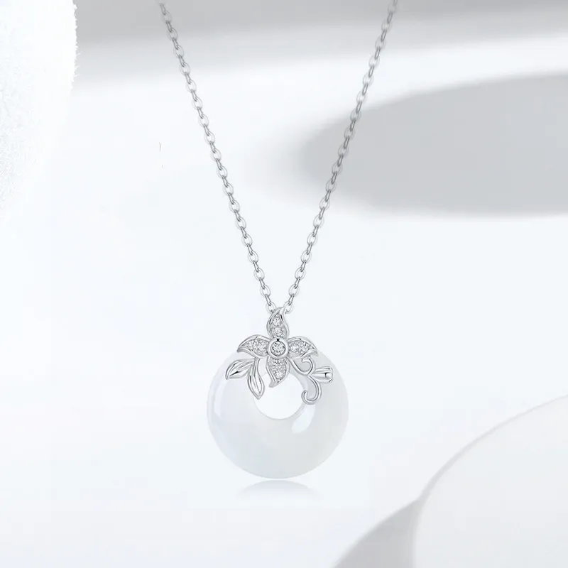 GIFU Chalcedony Jade Necklaces Women's-1
