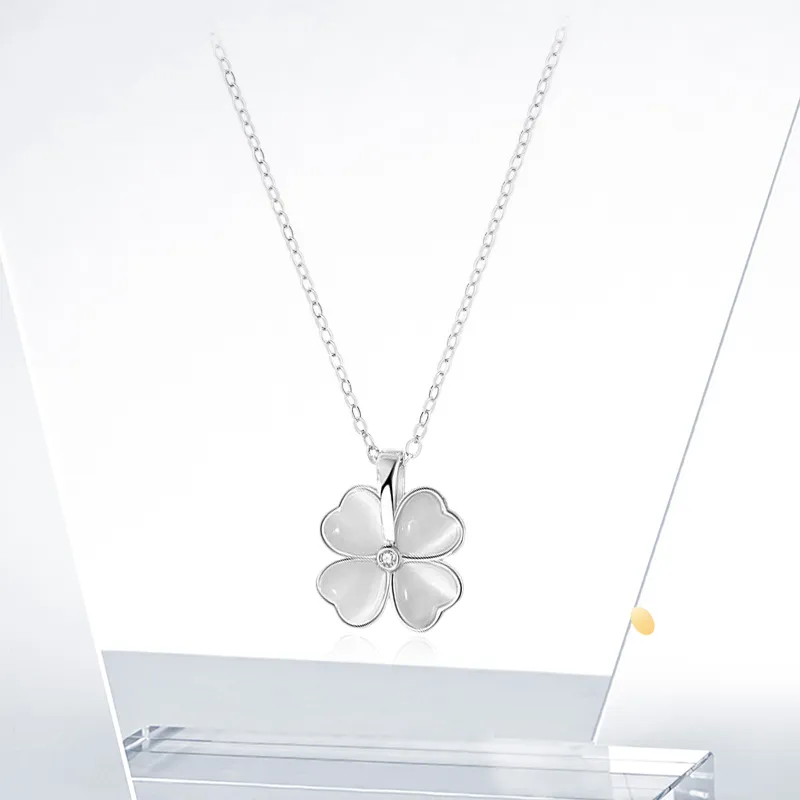 GIFU Glass Cat Eye Necklaces Women's-1