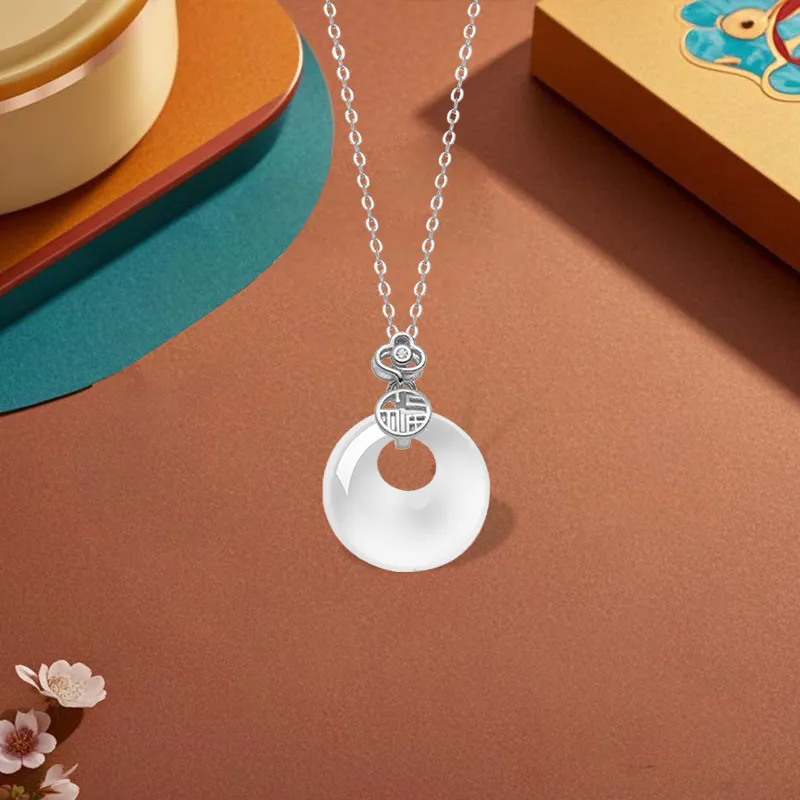 GIFU Chalcedony Necklaces Women's-1